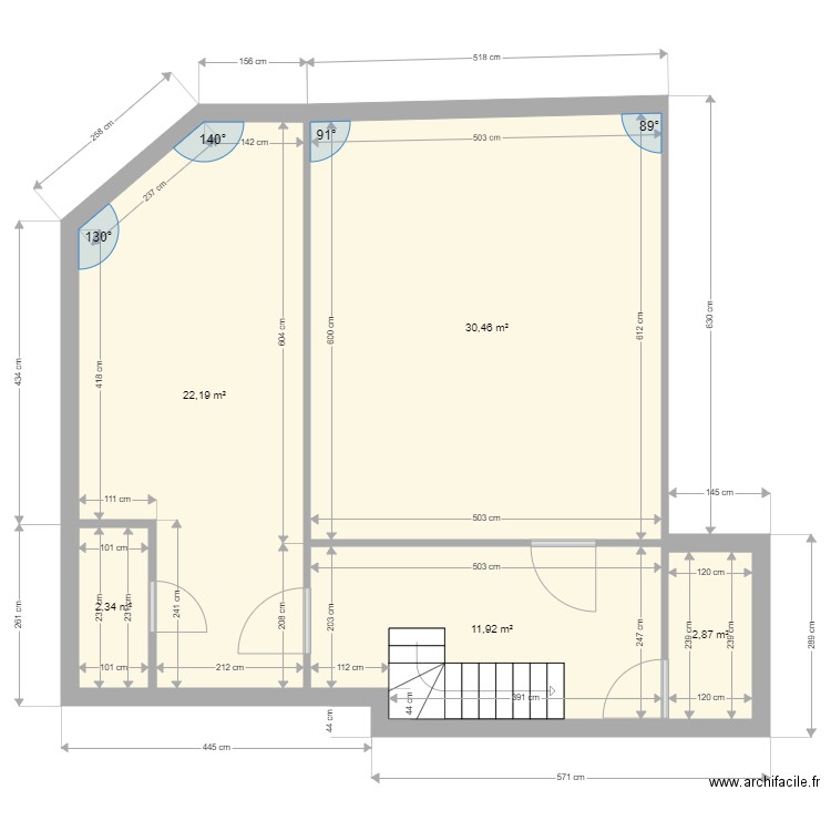 Bureau Pithiv 1. Plan de 5 pièces et 70 m2