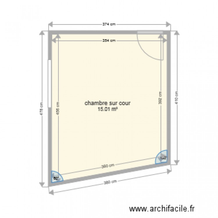 chambre sur cour. Plan de 0 pièce et 0 m2