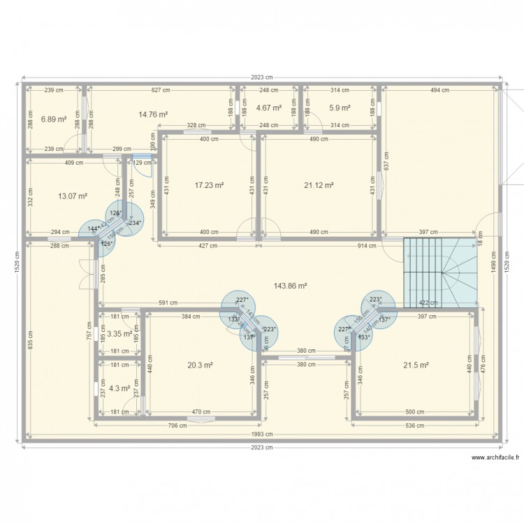 Plan_mdia. Plan de 12 pièces et 277 m2