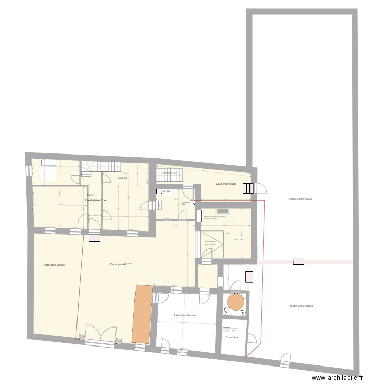 Bourron3  Accès et WC PMR. Plan de 0 pièce et 0 m2