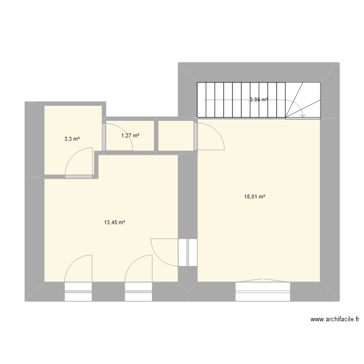 POUGET RDC. Plan de 5 pièces et 40 m2