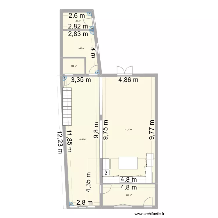 RDC mam. Plan de 18  et 414 m²