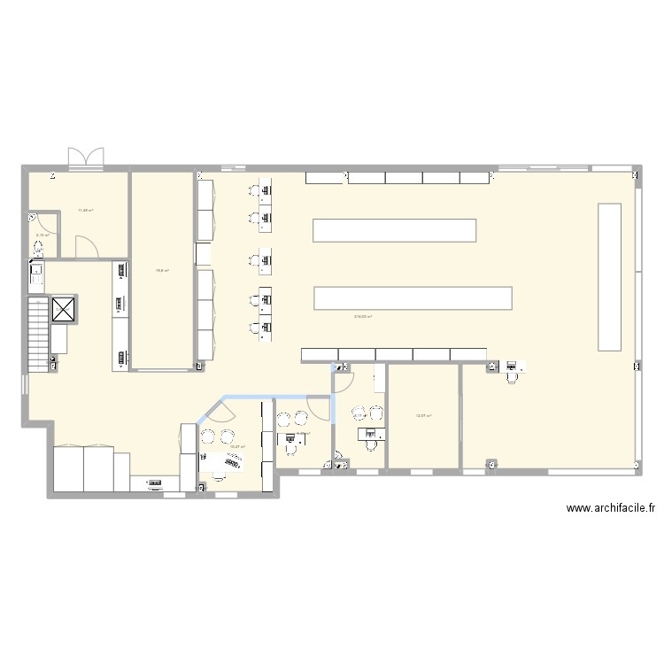 Pharmacie RdC v3. Plan de 30 pièces et 595 m2