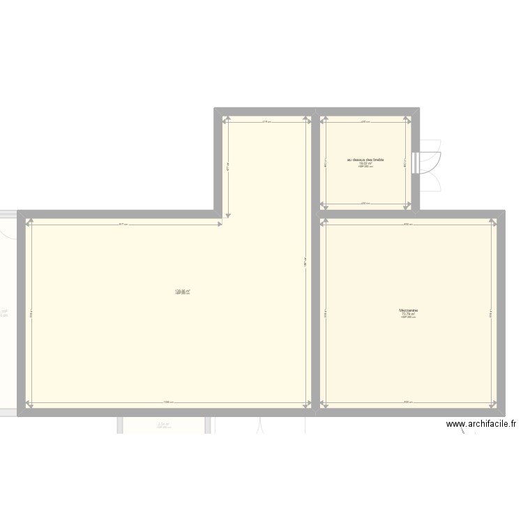 Grange. Plan de 11 pièces et 475 m2