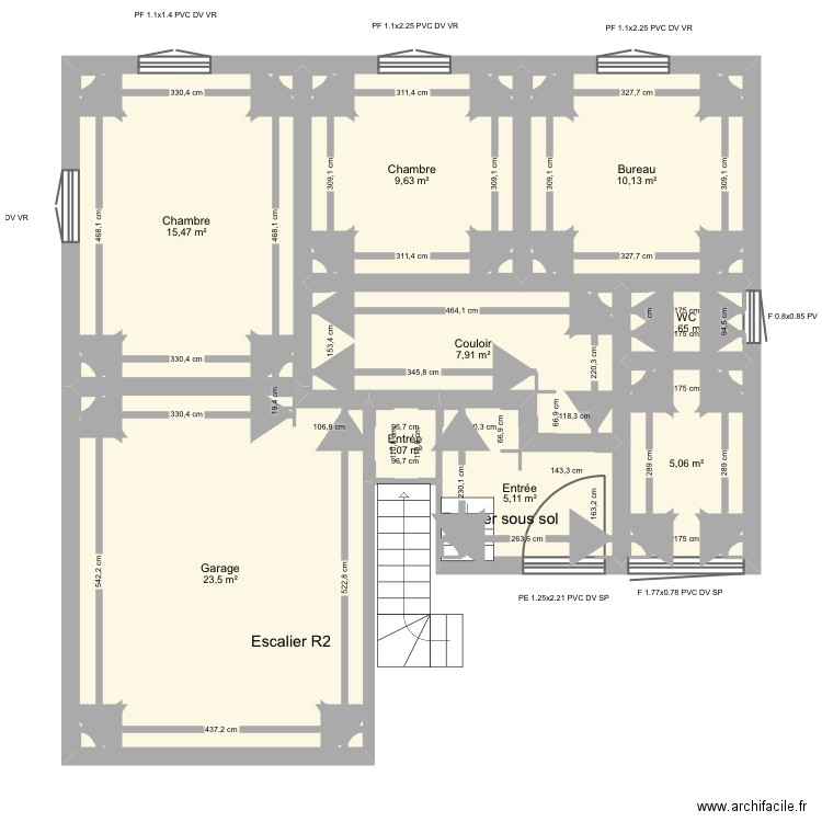 Peyrot R1. Plan de 9 pièces et 80 m2