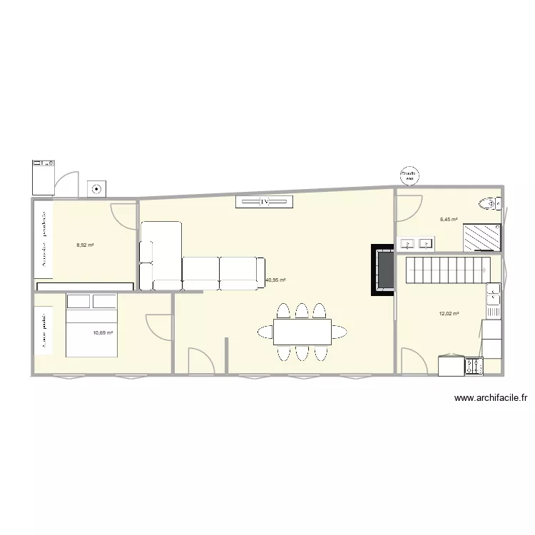 maison finie. Plan de 5  et 79 m²
