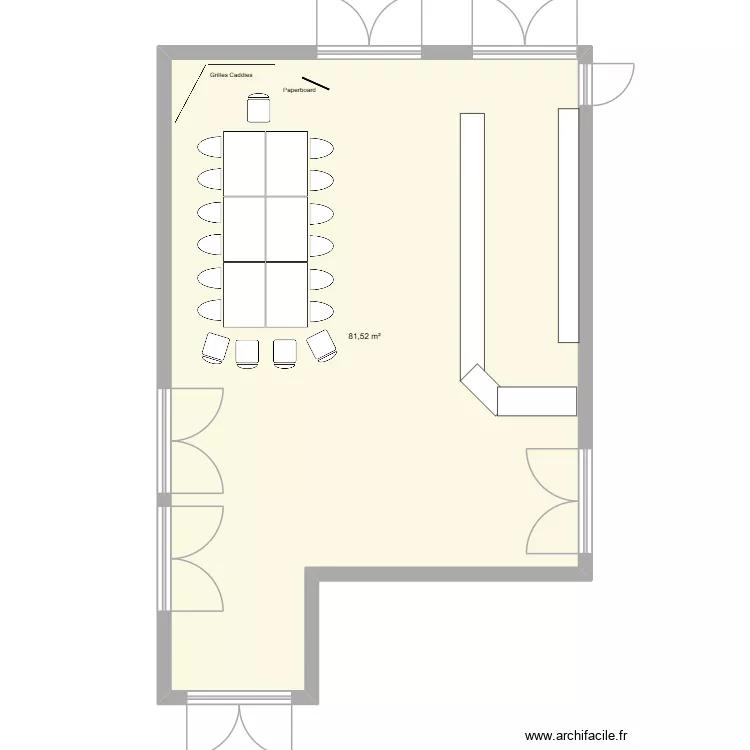 BAR aménagé. Plan de 1 et 82 m² BAR aménagé. Plan de 1 et 82 m²
