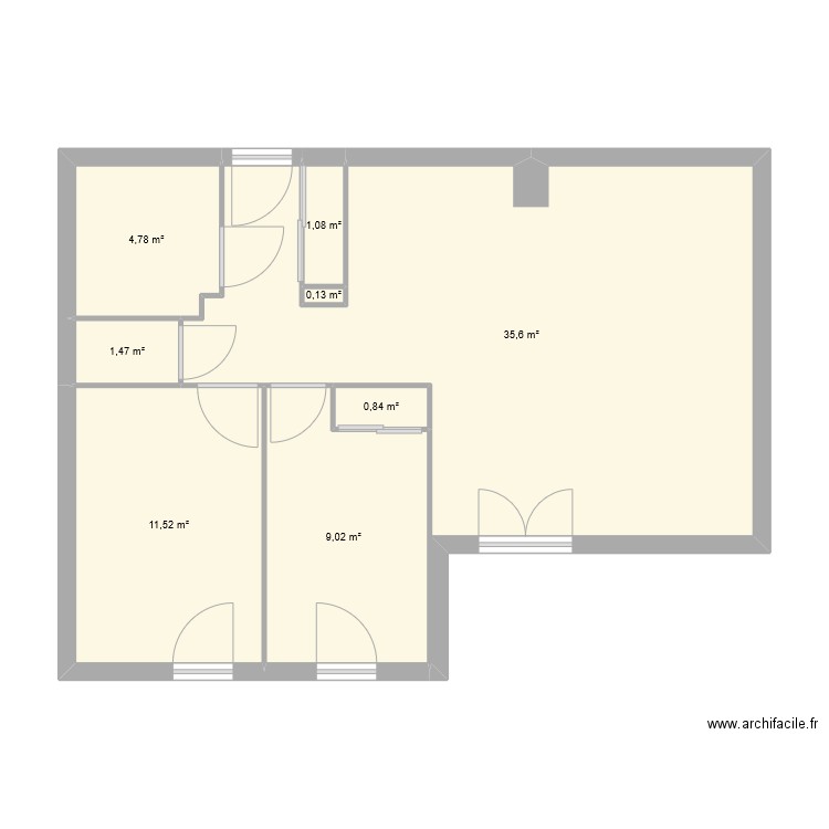 mamie. Plan de 8 pièces et 64 m2