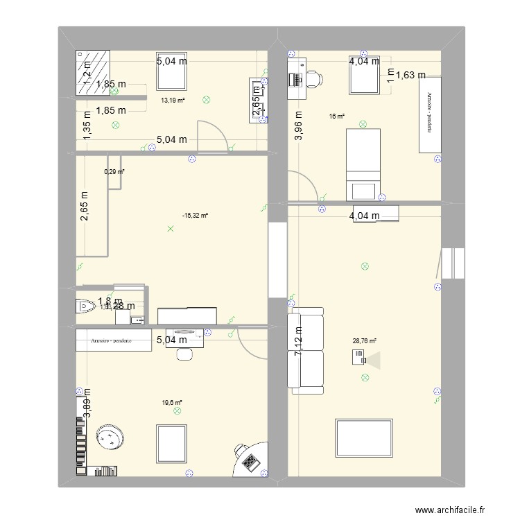 Etage. Plan de 7 pièces et 82 m2