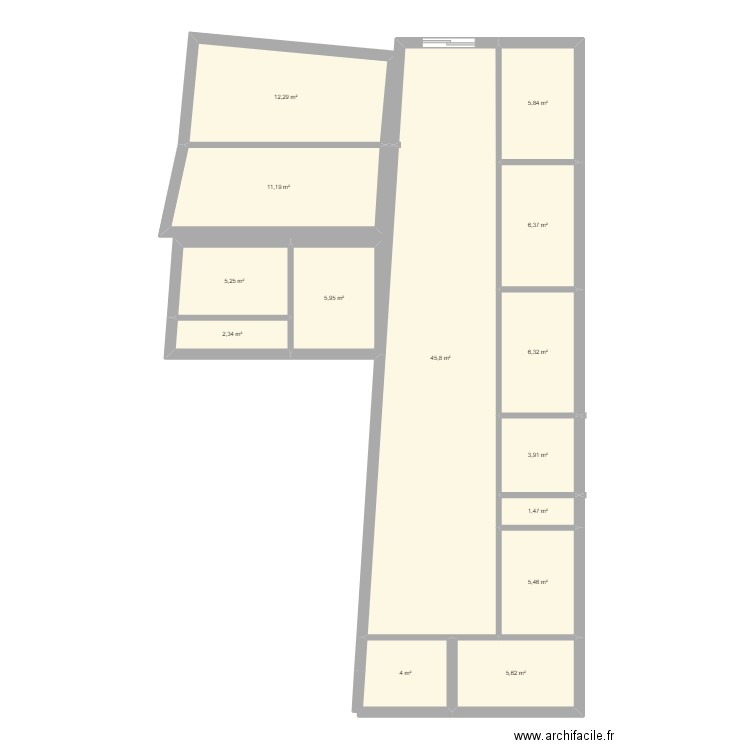 PLAN MICROCRECHE. Plan de 14 pièces et 122 m2