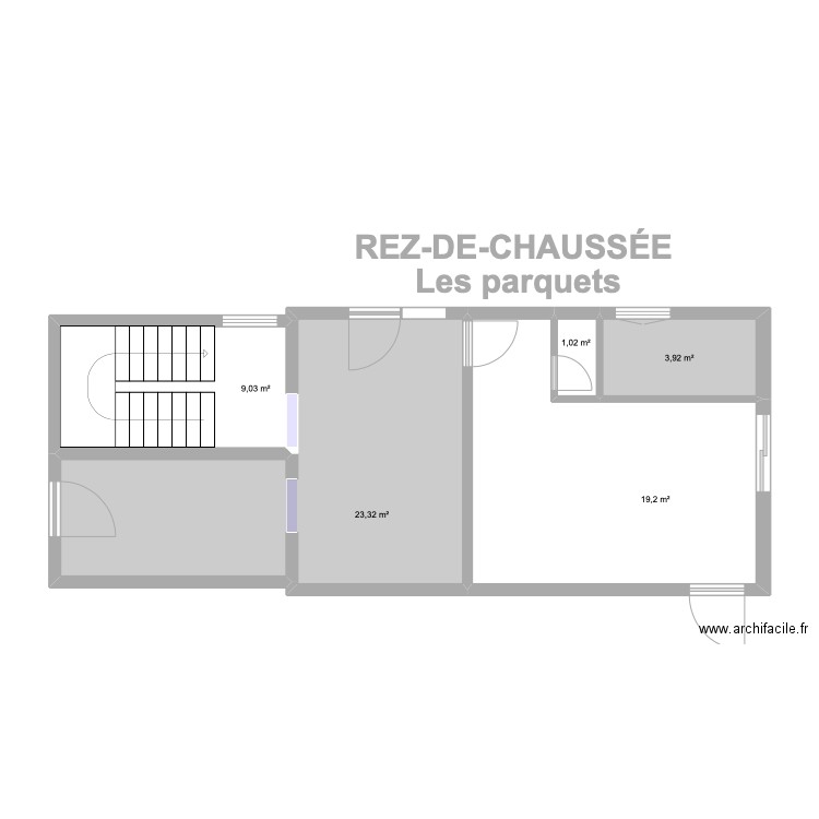 REZ-DE-CHAUSSÉE Parquets. Plan de 5 pièces et 56 m2