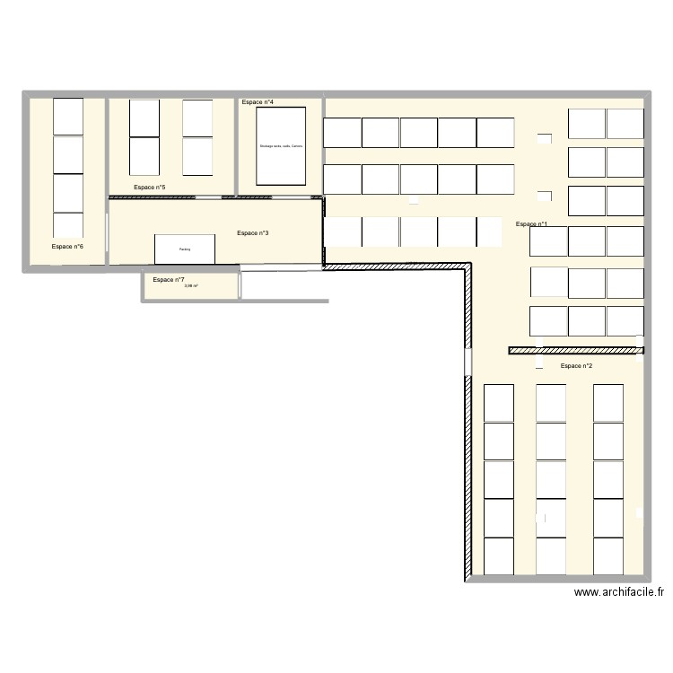 Entrepôt agrandi V4. Plan de 2 pièces et 241 m2