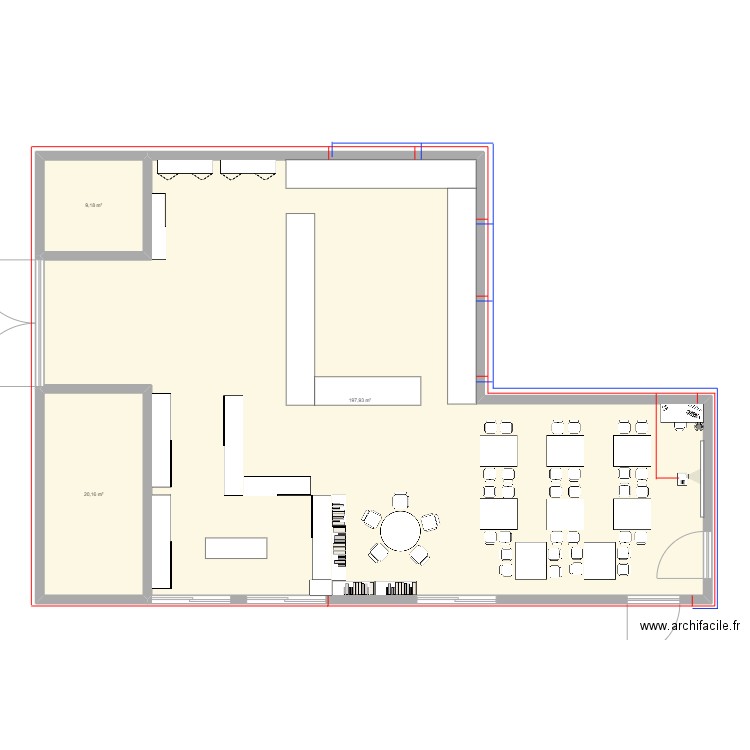 salle aménagée. Plan de 3 pièces et 227 m2