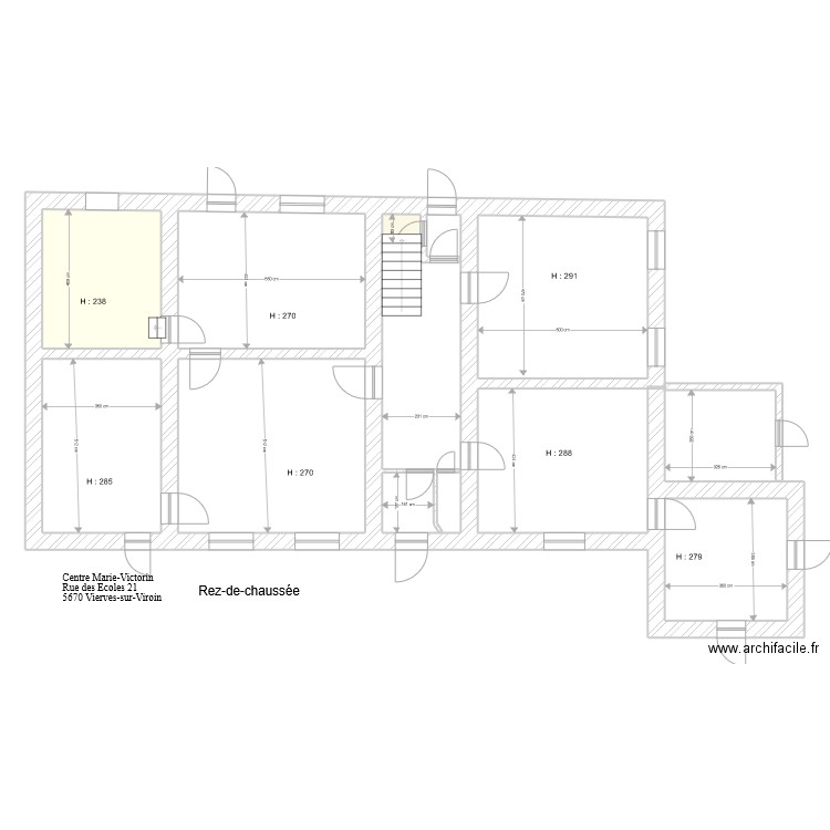 Rez CMV Vierves coté 1 + H. Plan de 8 pièces et 140 m2