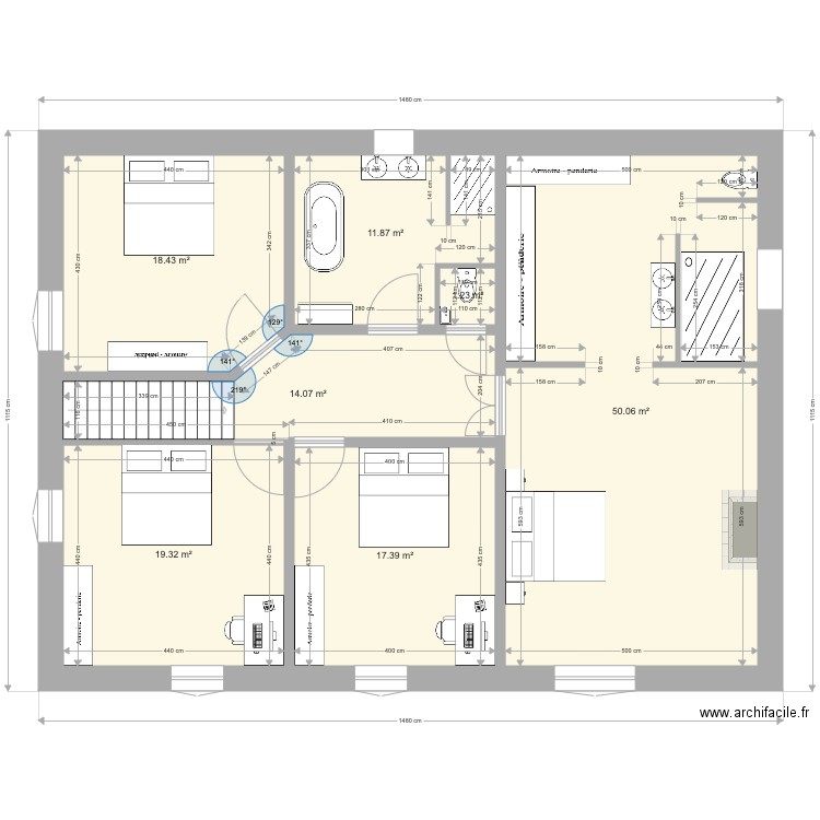 maison étage. Plan de 7 pièces et 132 m2