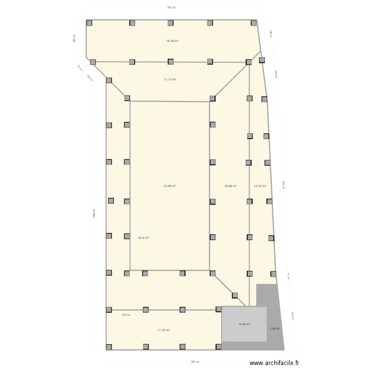 65162. Plan de 9 pièces et 138 m2