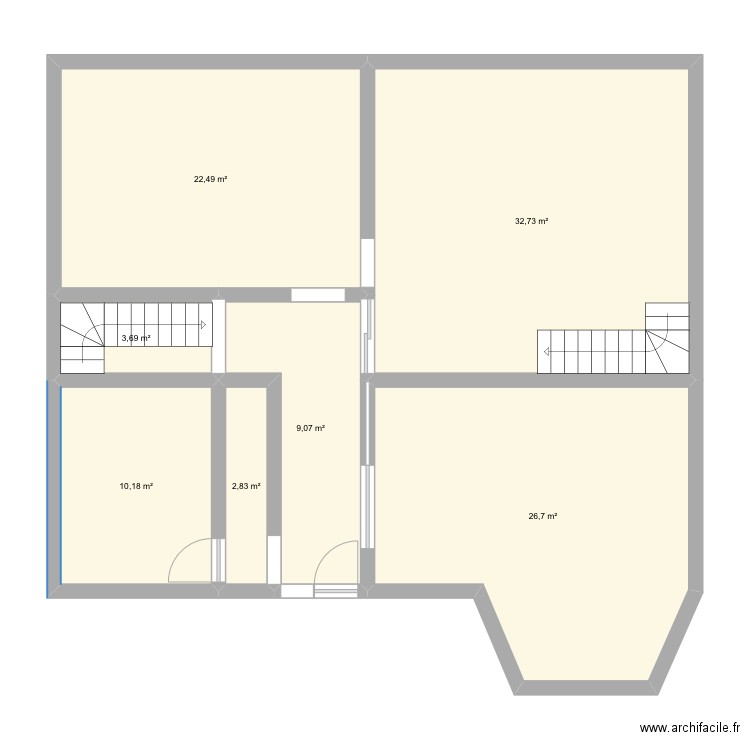 Manor. Plan de 7 pièces et 108 m2