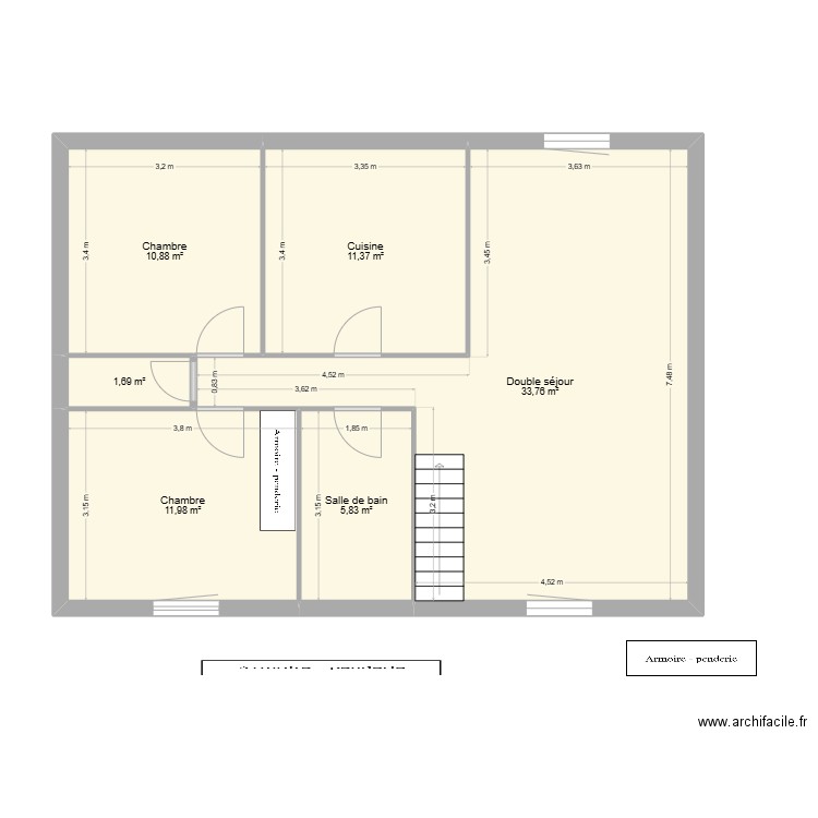 Bureau. Plan de 6 pièces et 76 m2