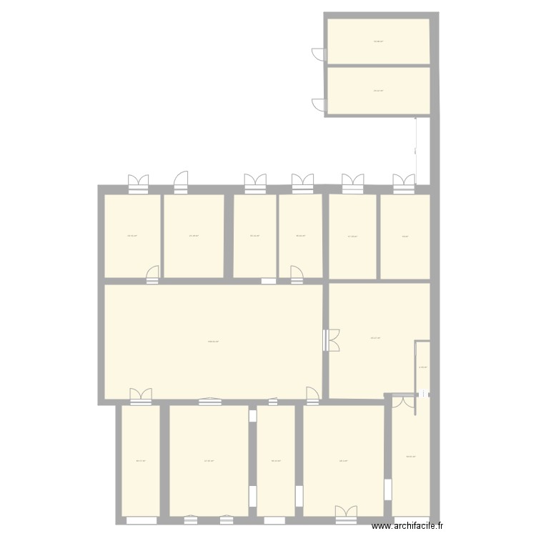 RDC 5 chambres . Plan de 0 pièce et 0 m2