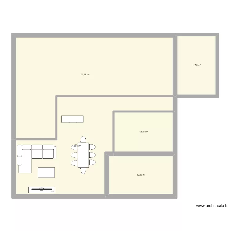 Maison carr&eacute;. Plan de 5  et 137 m²