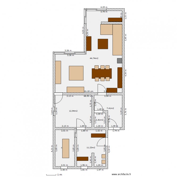 MAISON NAM etroite. Plan de 0 pièce et 0 m2