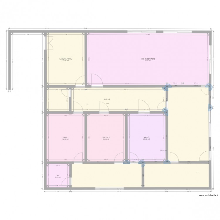 FUNE. Plan de 8 pièces et 257 m2