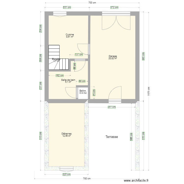 Sous sol avec extension. Plan de 5 pièces et 50 m2