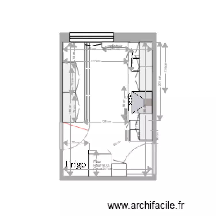 cuisine 4 meubles haut_. Plan de 