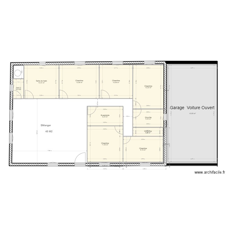 Hangar Bois. Plan de 15 pièces et 124 m2