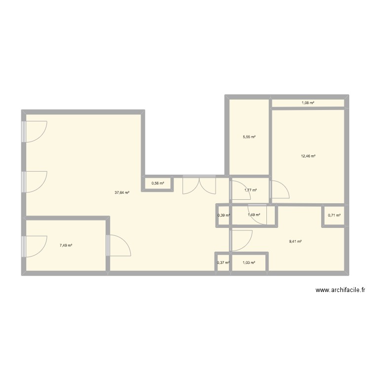 Appartement Avant travaux. Plan de 13 pièces et 80 m2