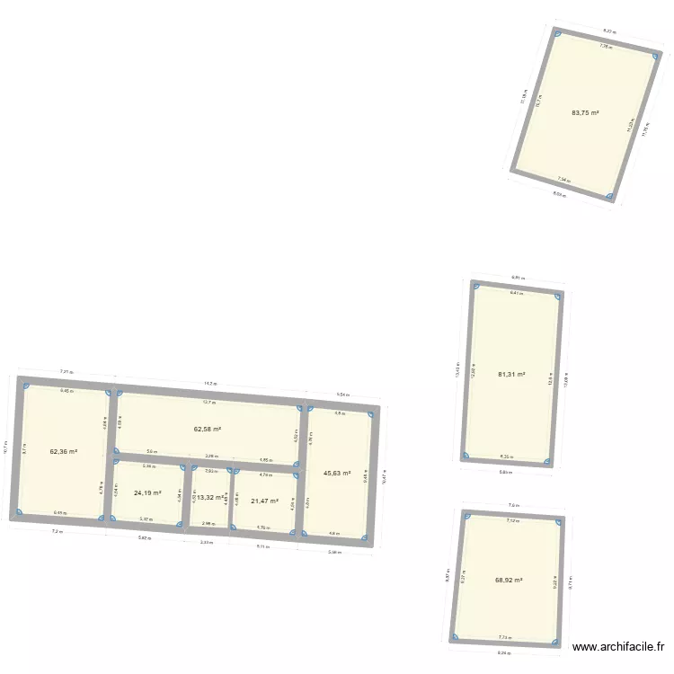 Malceifique. Plan de 9  et 464 m²