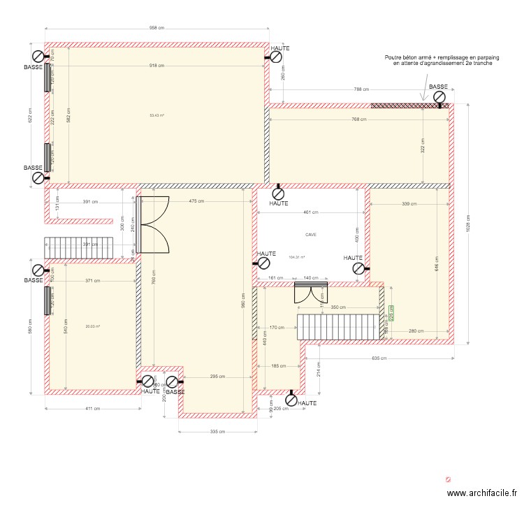 GUEUX SOUS SOL VENTILATIONS ET COUR ANGLAISES. Plan de 0 pièce et 0 m2