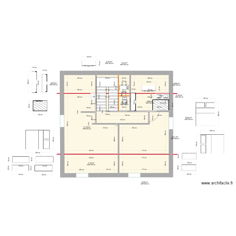 comble. Plan de 12 pièces et 70 m2