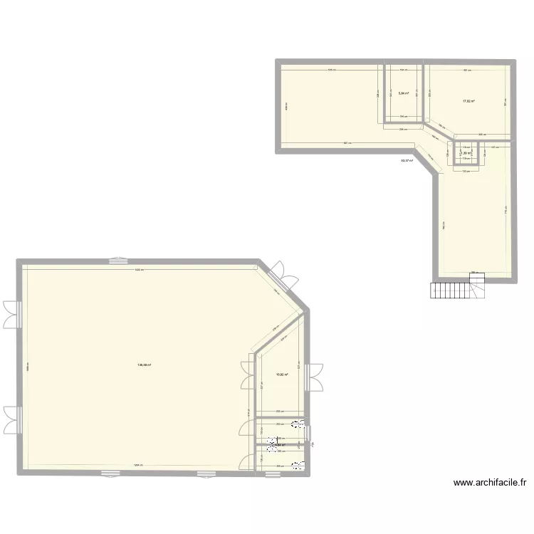 salle gite avec sanitaires. Plan de 