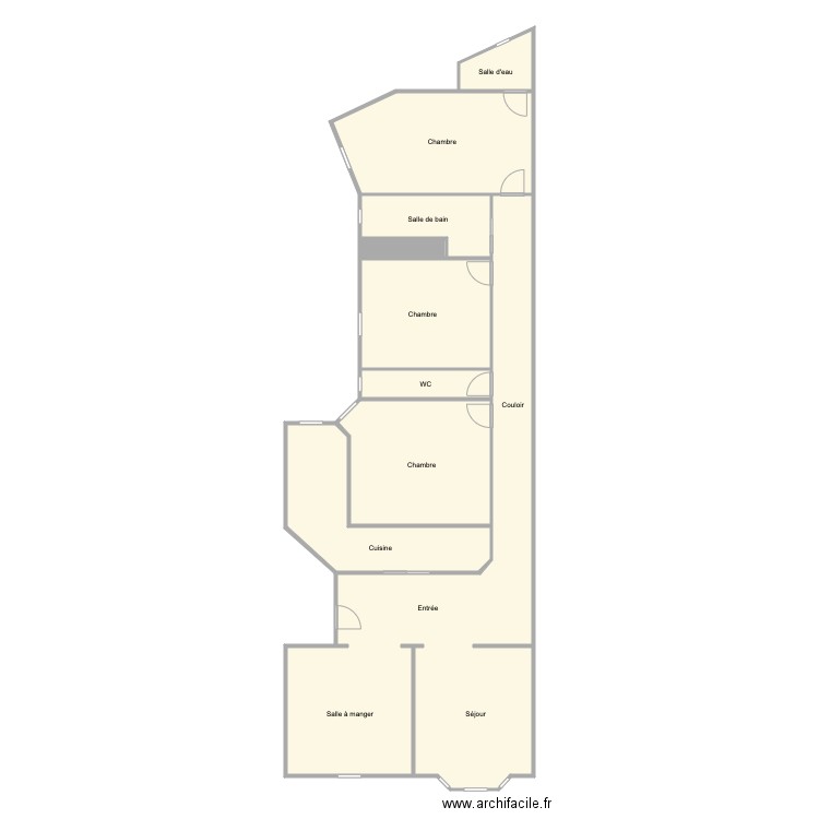 FREAUD. Plan de 9 pièces et 163 m2