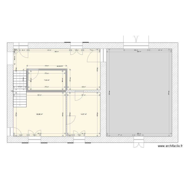 La garenne-RdC Est. Plan de 5 pièces et 128 m2