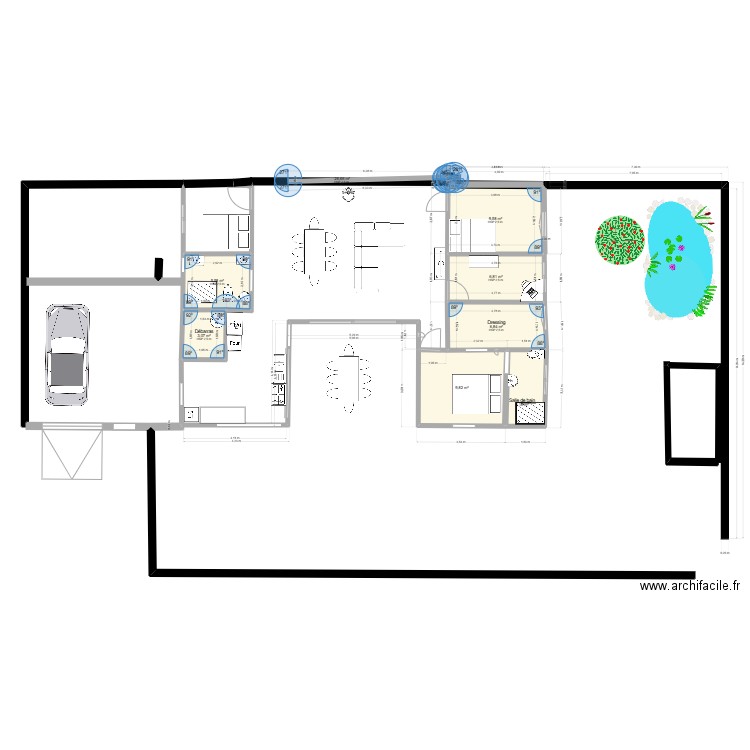 Maison um. Plan de 8 pièces et 92 m2