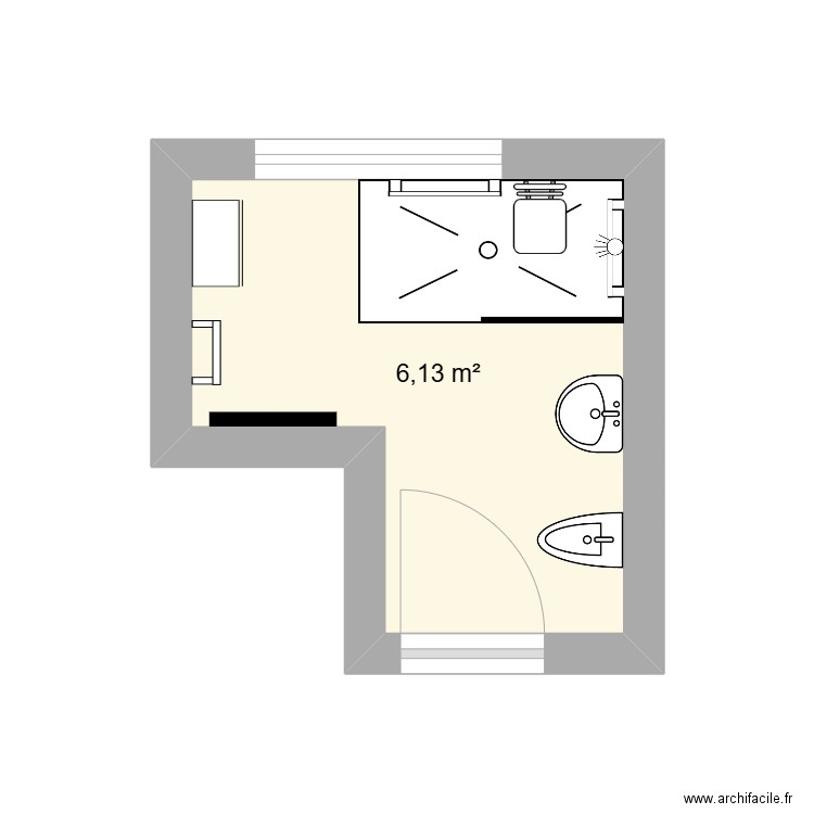 Vrai plan non aménagé. Plan de 1 pièce et 6 m2