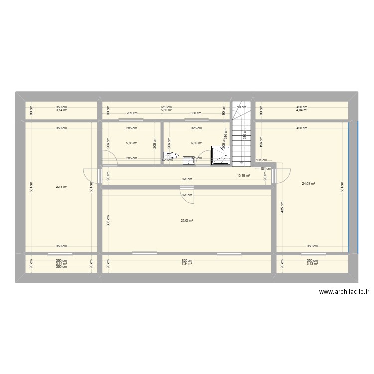 Etage. Plan de 12 pièces et 120 m2