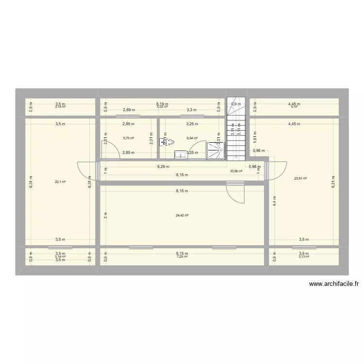 Etage. Plan de 12  et 120 m²