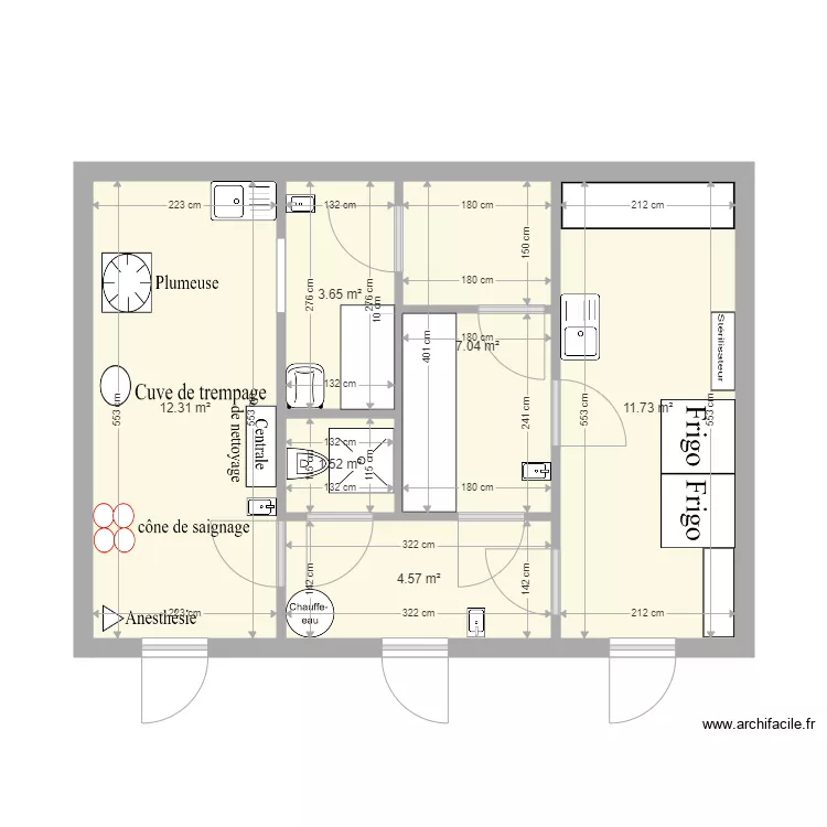 labo taille normale. Plan de 