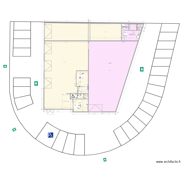 Man V et SPA sans fond. Plan de 0 pièce et 0 m2