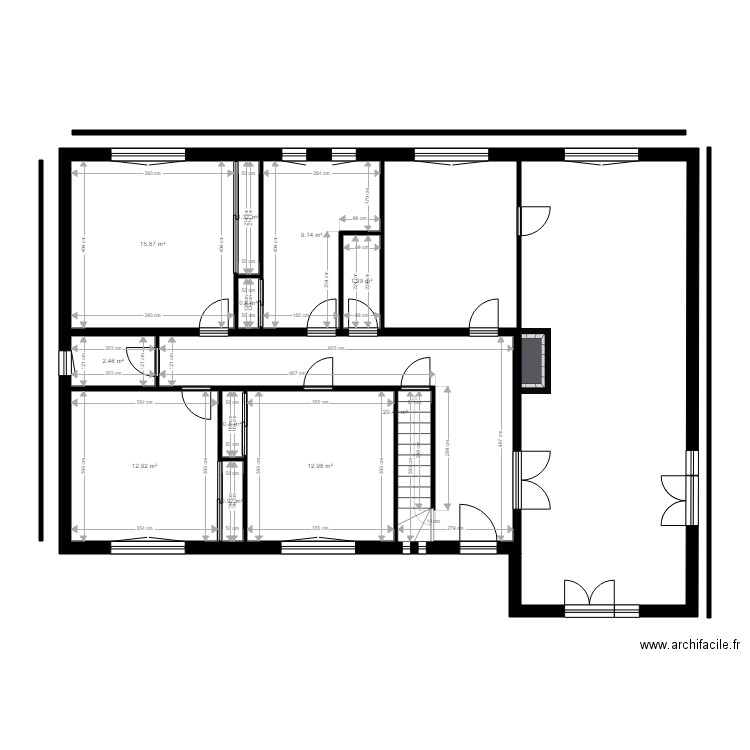 PIETON. Plan de 17 pièces et 317 m2