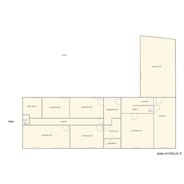 douin etage habitation2  am 1272. Plan de 14 pièces et 136 m2