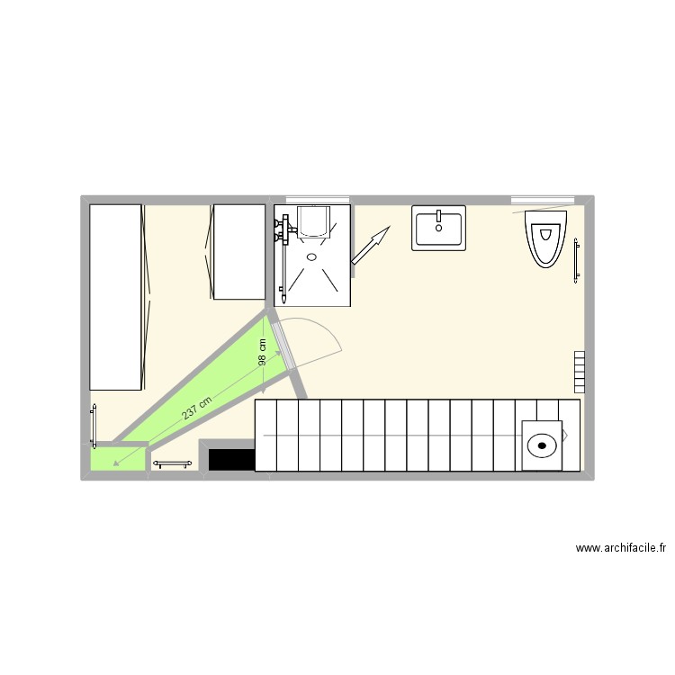 COMBROUSSE V2. Plan de 4 pièces et 17 m2