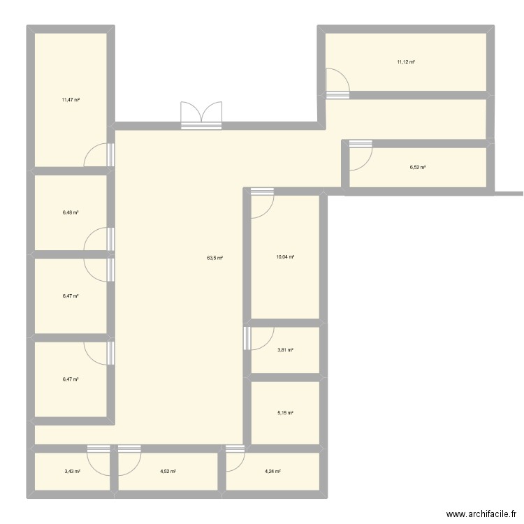 ecole de la reussite . Plan de 13 pièces et 143 m2