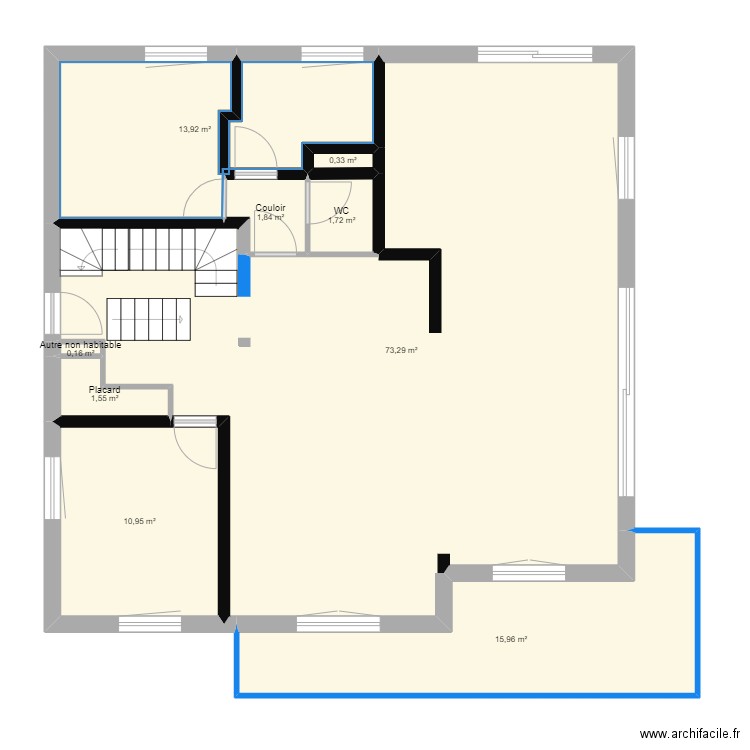 ESCUDIE. Plan de 9 pièces et 120 m2