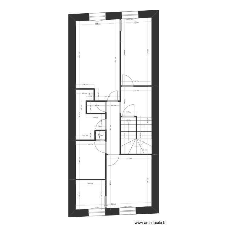 AILI. Plan de 13  et 156 m²