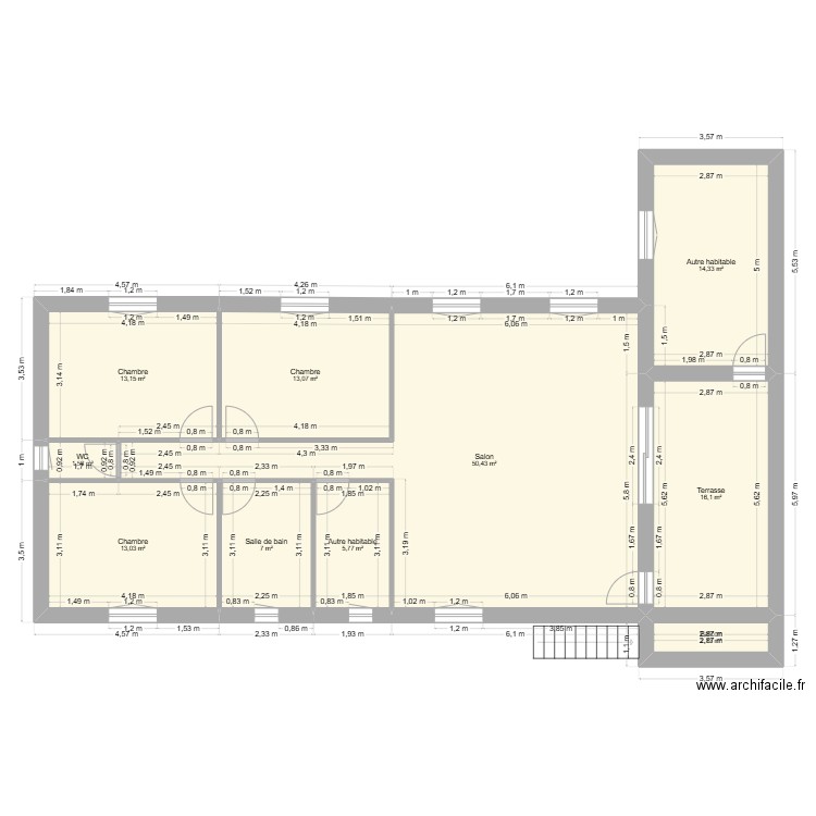 Etage. Plan de 10 pièces et 137 m2