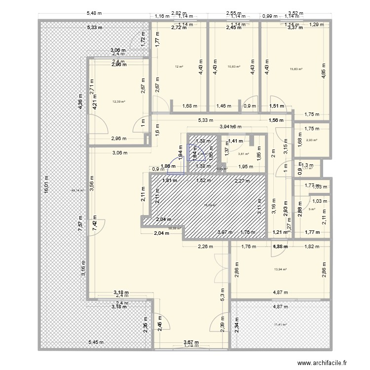 Greg13008 2-1. Plan de 15 pièces et 216 m2